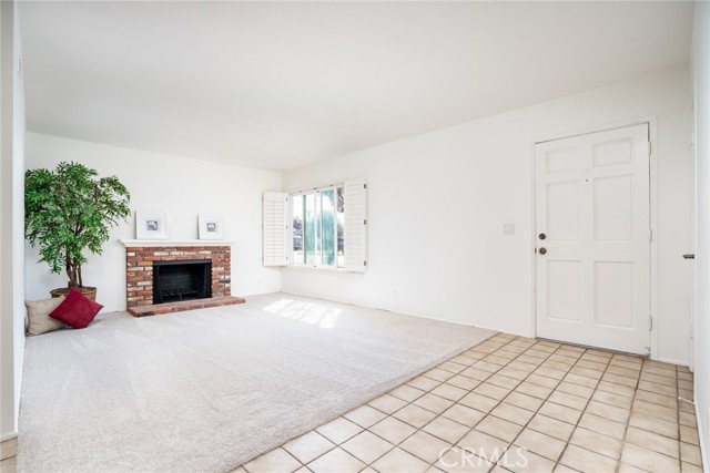 Detail Gallery Image 8 of 43 For 20642 Goshawk Ln, Huntington Beach,  CA 92646 - 5 Beds | 3 Baths