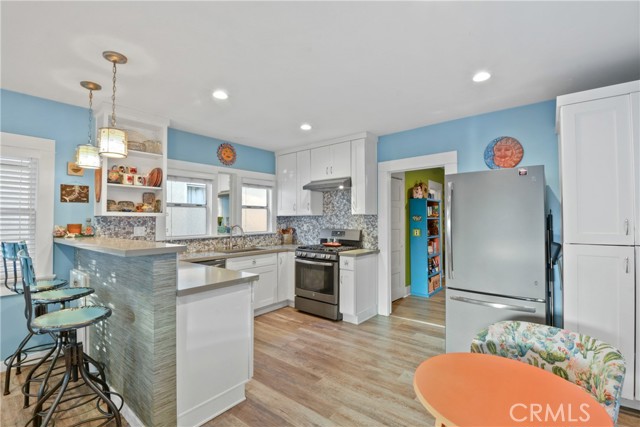 Detail Gallery Image 9 of 47 For 2604 S Kerckhoff Ave, San Pedro,  CA 90731 - 2 Beds | 2 Baths