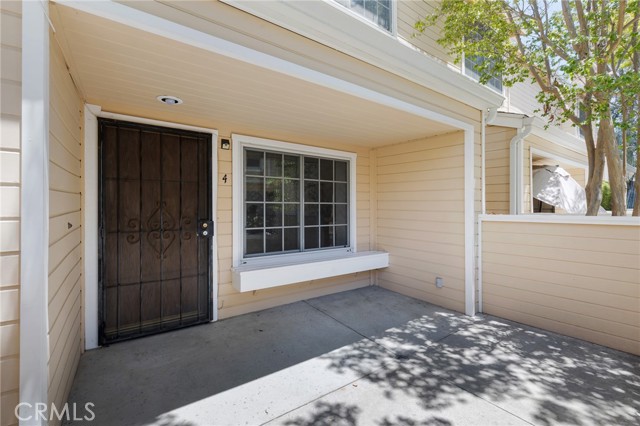 7038 De Celis Place, Van Nuys CA: https://media.crmls.org/medias/23232ef6-1550-4a99-ace3-c2baff101ce2.jpg