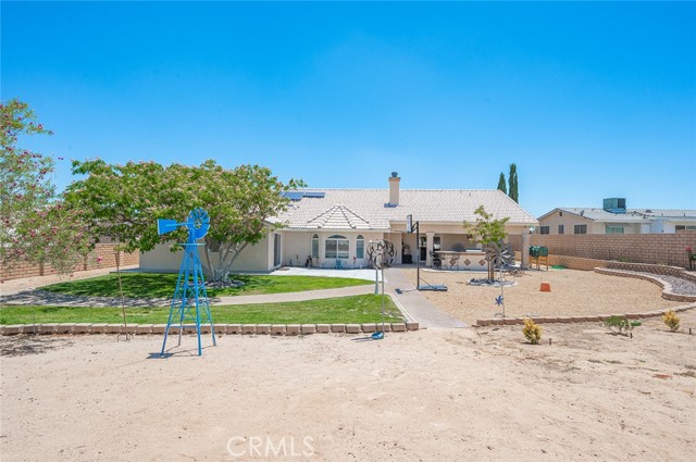26600 Lakeview Drive Helendale CA 92342