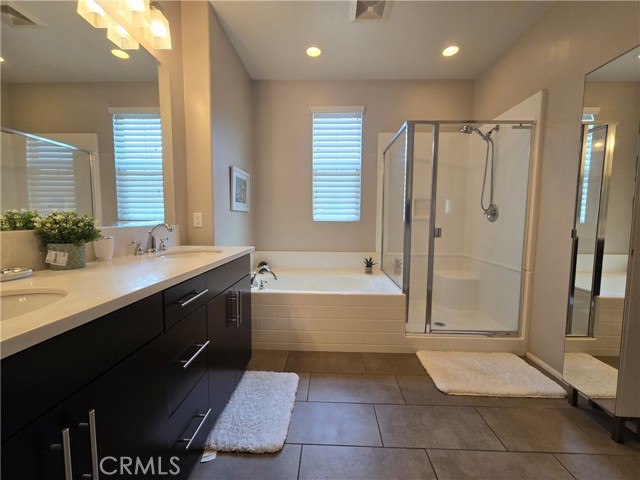 1865 Orizaba Avenue, Signal Hill CA: https://media.crmls.org/medias/2323eb2f-40e5-4aeb-909d-1c35ba729e1b.jpg