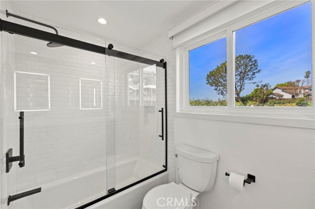Detail Gallery Image 26 of 41 For 3121 Bern Dr, Laguna Beach,  CA 92651 - 5 Beds | 2/1 Baths