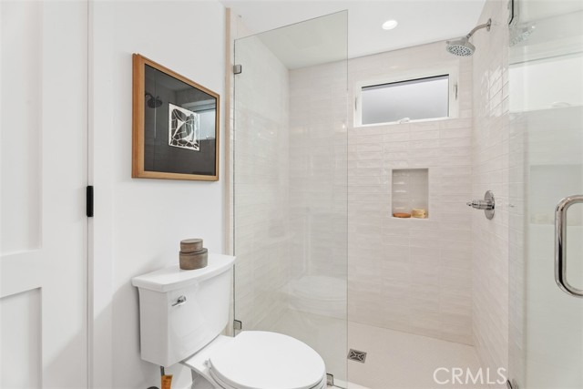 Detail Gallery Image 36 of 48 For 307 Emerald Bay, Laguna Beach,  CA 92651 - 5 Beds | 4/1 Baths