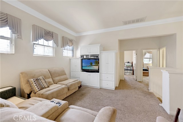 1050 Fuller Drive, Claremont CA: https://media.crmls.org/medias/2324f550-7efb-4fe6-b0f9-84f2a1291725.jpg