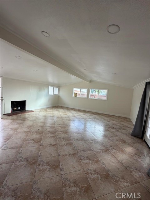 Detail Gallery Image 4 of 9 For 957 S Salem, Anaheim,  CA 92802 - 4 Beds | 2 Baths