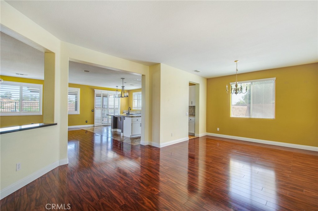 MLS #OC25273330 image #16