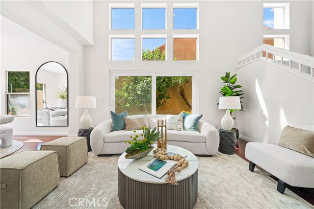32 Belcanto, Irvine CA: https://media.crmls.org/medias/232715f3-37ad-407a-9e0a-5a11f799190c.jpg