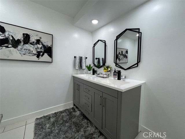 Detail Gallery Image 28 of 37 For 5305 White Oak Ave #F,  Encino,  CA 91316 - 2 Beds | 3 Baths