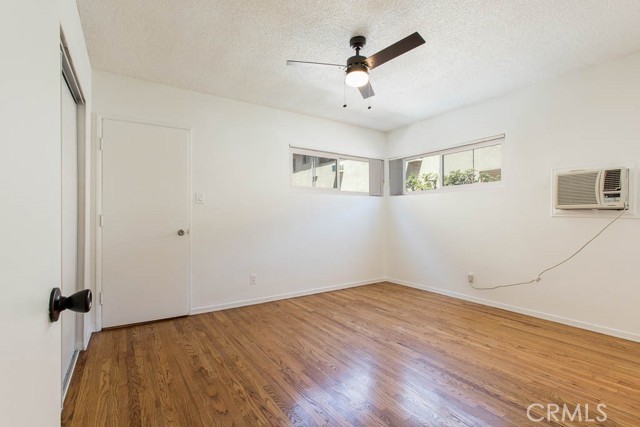 Detail Gallery Image 16 of 19 For 930 N Stanley Ave #4,  West Hollywood,  CA 90046 - 3 Beds | 2 Baths