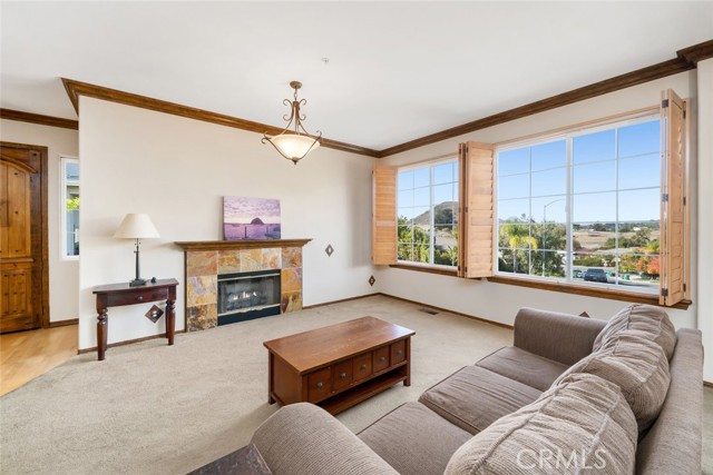 Detail Gallery Image 11 of 70 For 1590 Huckleberry Ln, San Luis Obispo,  CA 93401 - 4 Beds | 4 Baths