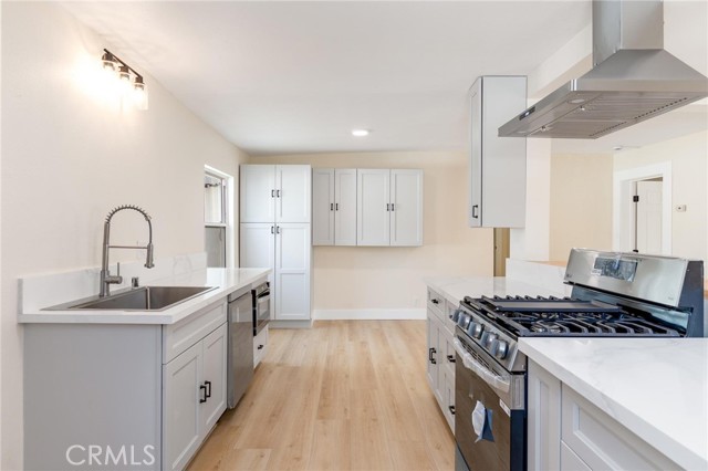 Detail Gallery Image 10 of 33 For 6823 Orange, Highland,  CA 92346 - 5 Beds | 2 Baths