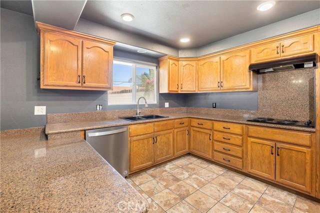 41776 Nordal Avenue, Hemet CA: https://media.crmls.org/medias/232a3a77-f6d0-4985-ab74-e1db00ca72cf.jpg