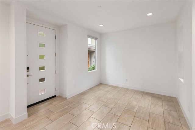 167 Tenor, Irvine CA: https://media.crmls.org/medias/232aac6c-b901-4b03-a0db-a7363f25fa23.jpg