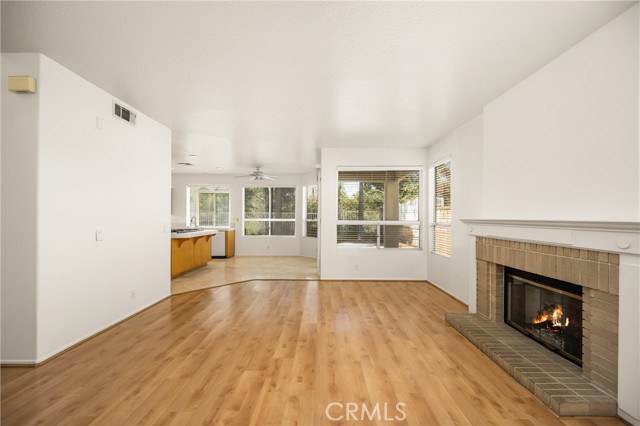 Detail Gallery Image 13 of 45 For 823 S Parkglen Pl, Anaheim Hills,  CA 92808 - 4 Beds | 3/1 Baths