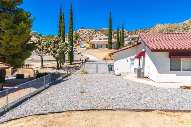 Detail Gallery Image 38 of 43 For 7495 Canyon Dr, Yucca Valley,  CA 92284 - 3 Beds | 2 Baths