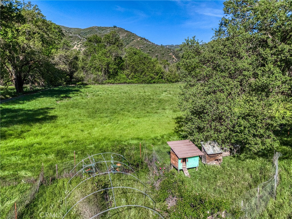 https://media.crmls.org/medias/232bf804-007b-4294-a122-6e268ed11cf3.jpg?preset=X-Large