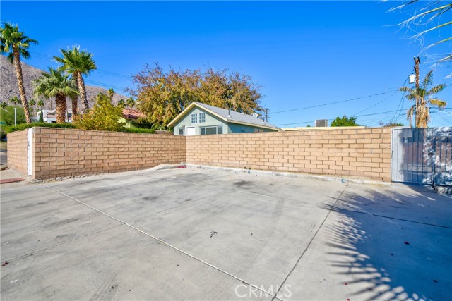 Detail Gallery Image 14 of 18 For 514 E Calle Roca #C,  Palm Springs,  CA 92264 - 2 Beds | 1 Baths