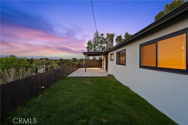 Detail Gallery Image 43 of 72 For 6172 Dalecrest Ave, Woodland Hills,  CA 91367 - 3 Beds | 2 Baths