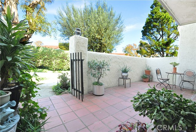 41 Aspen Way, Rolling Hills Estates, California 90274, 3 Bedrooms Bedrooms, ,1 BathroomBathrooms,Residential,Sold,Aspen,PV17065545