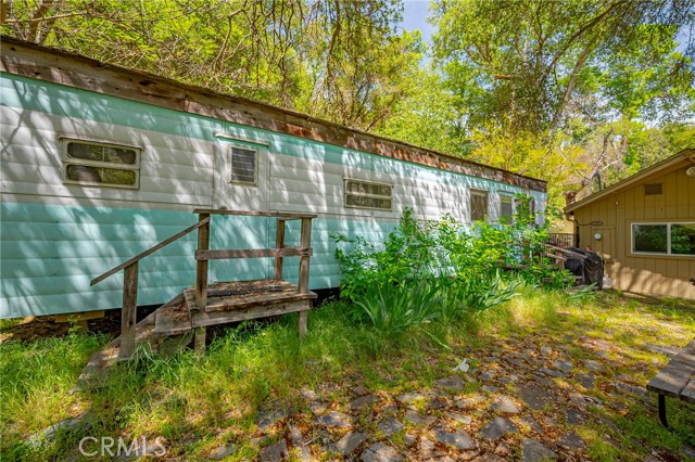 9977 Incline Road, El Portal CA: https://media.crmls.org/medias/232ce742-2331-48e7-a7d1-dac682b600db.jpg