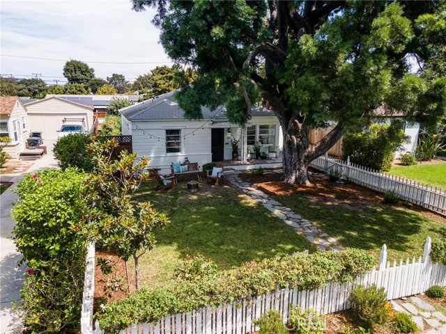 Detail Gallery Image 4 of 68 For 621 E 20th St, Santa Ana,  CA 92706 - 3 Beds | 2 Baths