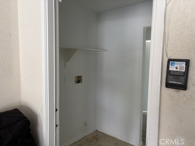 https://media.crmls.org/medias/232df593-a80b-4b18-a0c2-0fe73d05197f.jpg?preset=X-Large
