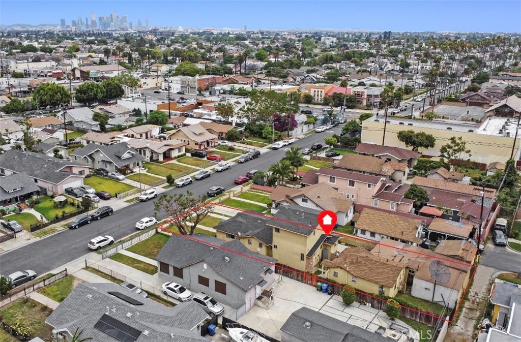 https://media.crmls.org/medias/232e2fe8-1b3b-4838-a44c-ab53651f8c2e.jpg?preset=X-Large