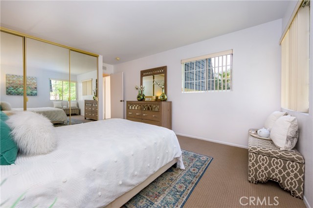 Detail Gallery Image 11 of 26 For 6500 Tampa Ave #1,  Reseda,  CA 91335 - 4 Beds | 2 Baths