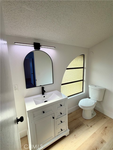 Detail Gallery Image 15 of 17 For 400 S Flower #8,  Orange,  CA 92868 - 3 Beds | 2/1 Baths