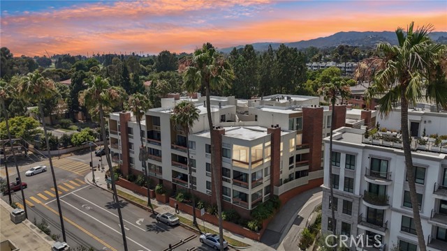 Detail Gallery Image 24 of 25 For 750 S Bundy Dr #304,  Los Angeles,  CA 90049 - 2 Beds | 2/1 Baths