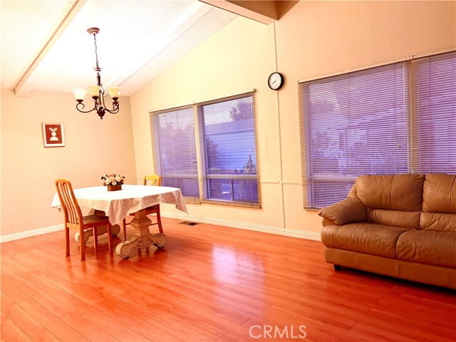 Detail Gallery Image 31 of 40 For 1919 W Coronet Ave #9,  Anaheim,  CA 92801 - 3 Beds | 2 Baths