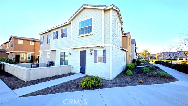 Front Image Thumbnail for CRTR25271024