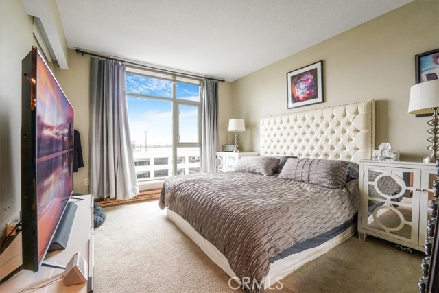 3141 Michelson Drive, Irvine CA: https://media.crmls.org/medias/232f8de7-b209-44f5-812f-0153845225b5.jpg