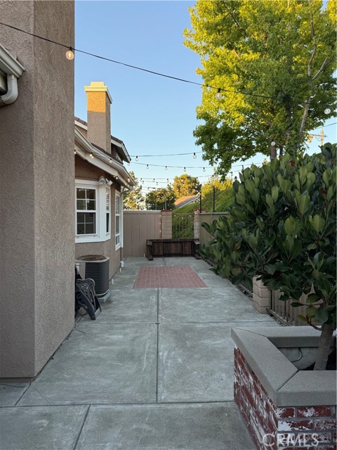 6118 E Garnet Circle, Anaheim CA: https://media.crmls.org/medias/232fe591-47e9-44e7-bb22-e43e88331ebb.jpg