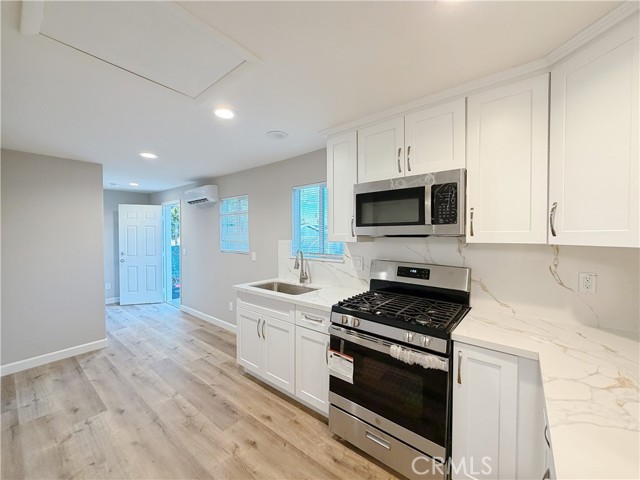 Front Image Thumbnail for CRTR26059466