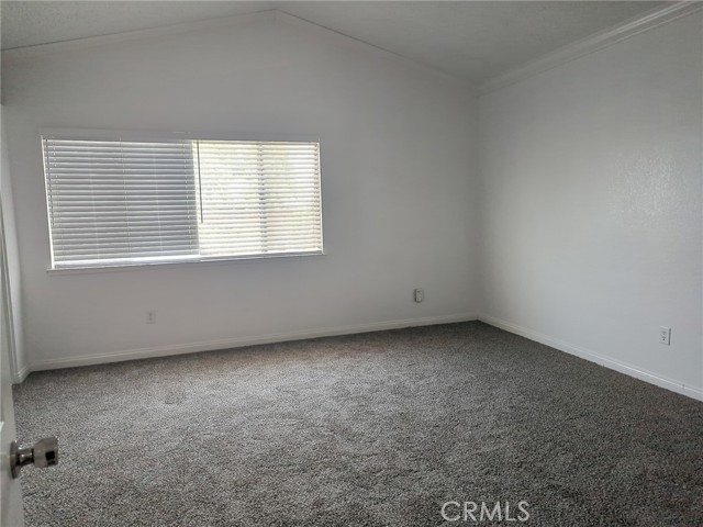 Detail Gallery Image 6 of 6 For 25828 Parsley Ave, Moreno Valley,  CA 92553 - 4 Beds | 2/1 Baths