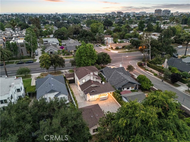 1281 E Orange Grove Boulevard, Pasadena CA: https://media.crmls.org/medias/23315ba9-32c8-44c3-bf01-c5b493393438.jpg