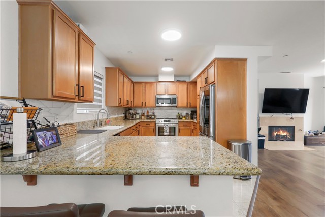 Detail Gallery Image 11 of 25 For 1611 W 208th #3,  Torrance,  CA 90501 - 3 Beds | 3 Baths