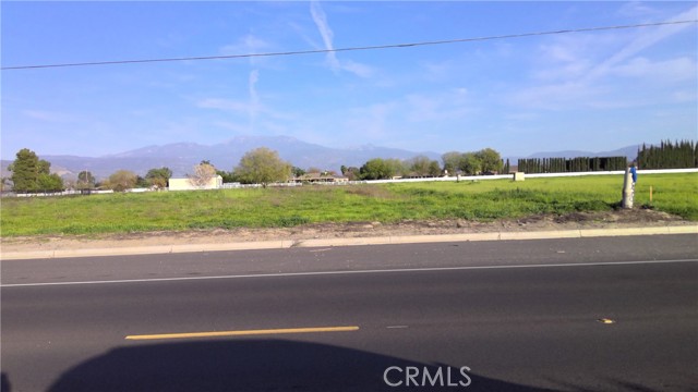 Detail Gallery Image 2 of 14 For 1 Lyon Ave, Hemet,  CA 92543 - – Beds | – Baths