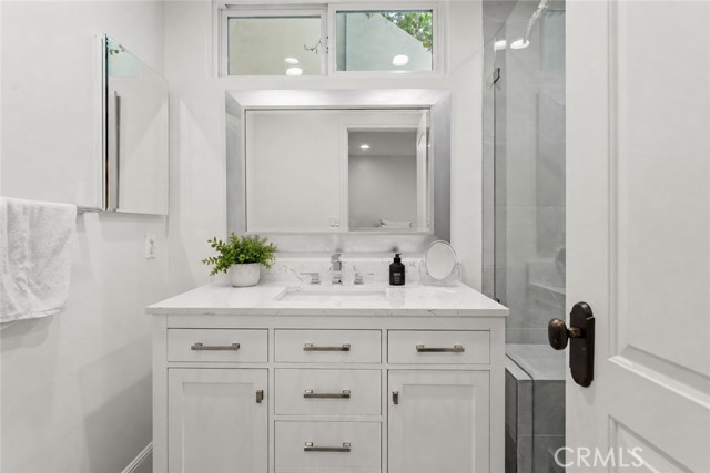 23365 Calvert Street photo 28