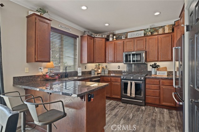 Detail Gallery Image 10 of 37 For 33412 Wallace Way, Yucaipa,  CA 92399 - 3 Beds | 2/1 Baths