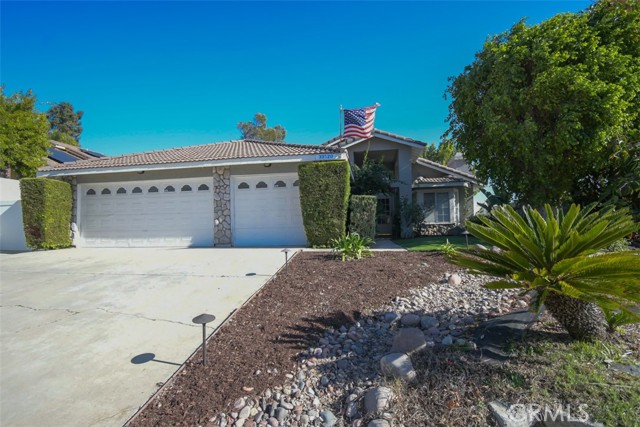 Detail Gallery Image 2 of 38 For 39520 Countryside, Murrieta,  CA 92562 - 4 Beds | 2 Baths