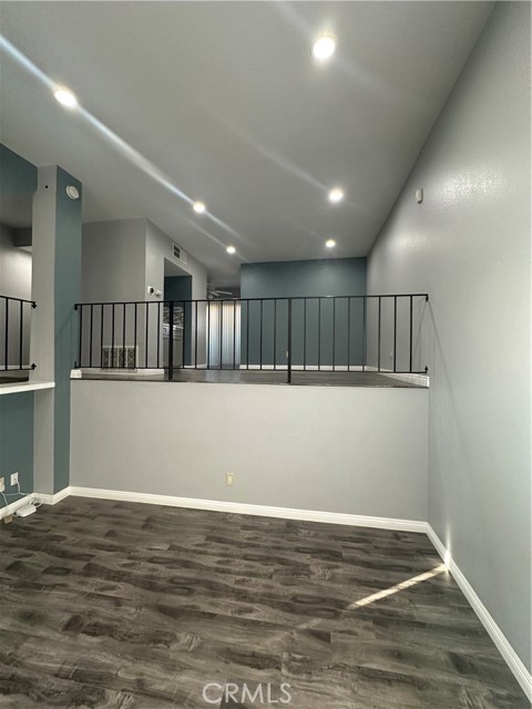 Detail Gallery Image 5 of 19 For 2030 S Bon View #G,  Ontario,  CA 91761 - 2 Beds | 2/1 Baths