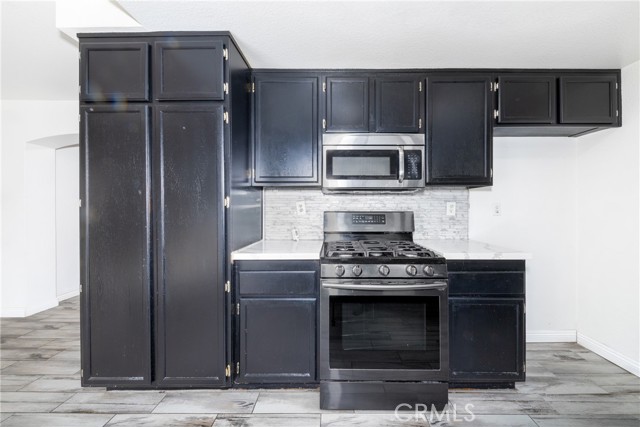 Detail Gallery Image 11 of 32 For 15645 Isleta, Moreno Valley,  CA 92551 - 3 Beds | 3 Baths