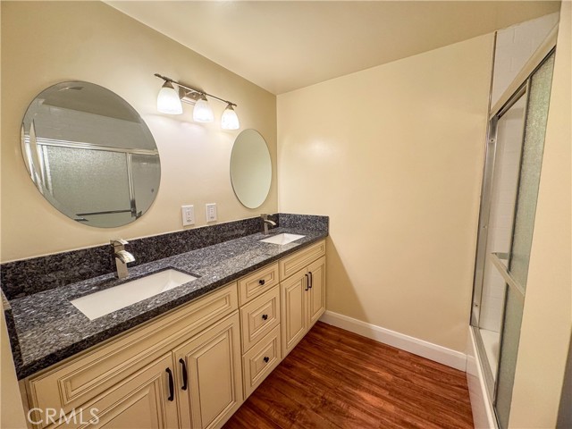 Detail Gallery Image 14 of 27 For 12162 Bradford, Granada Hills,  CA 91344 - 3 Beds | 2/1 Baths
