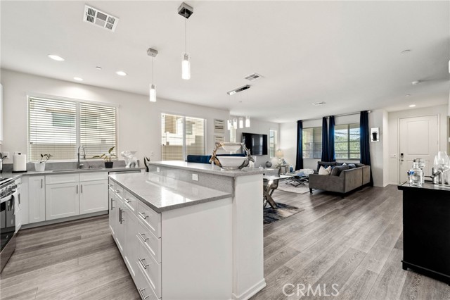 Detail Gallery Image 1 of 38 For 1206 Biltmore Pl #3,  Chula Vista,  CA 91913 - 3 Beds | 2/1 Baths