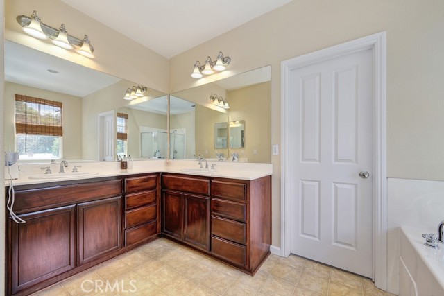 Detail Gallery Image 12 of 15 For 1302 Tapestry Ln, Concord,  CA 94520 - 4 Beds | 2/1 Baths