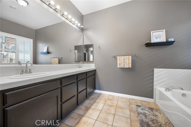 Detail Gallery Image 39 of 53 For 9313 via Parma, Bakersfield,  CA 93312 - 4 Beds | 3 Baths