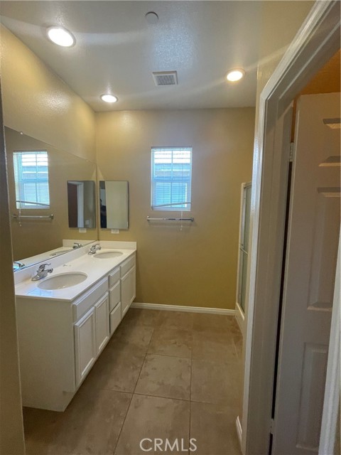 Detail Gallery Image 20 of 38 For 1882 Lobo, Riverside,  CA 92501 - 3 Beds | 2/1 Baths