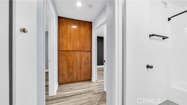 7137 Shoup Avenue, West Hills CA: https://media.crmls.org/medias/2335238c-5f7f-45fe-a57e-0cd6cb9ed90e.jpg